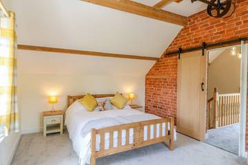 Cottage for 4 People in Stafford, Staffordshire, Photo 1