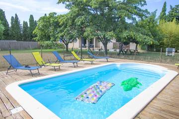Gîte pour 6 personnes, avec jardin et terrasse à Camélas