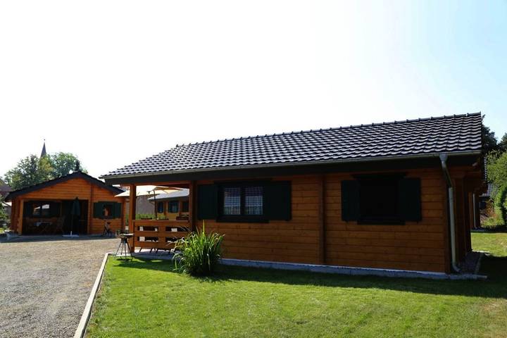 Ferienhaus für 5 Personen, mit Terrasse und Garten am Senftenberger See