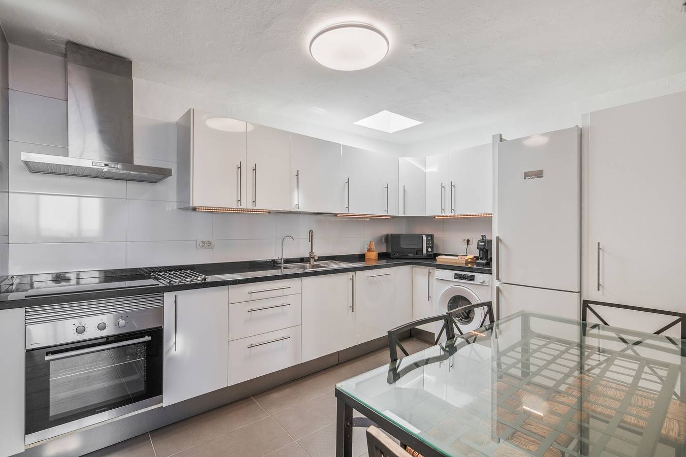 Casa Vacacional 'Callao 2' con Vista al Mar, Wi-Fi y Aire Acondicionado in Quemada Beach, Lanzarote