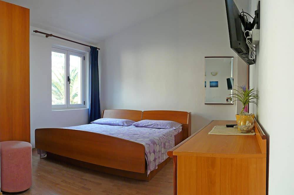 Ganze Wohnung, Studio Appartement mit Balkon und Meerblick Drvenik Donja vala, Makarska (As-6756-a) in Drvenik, Makarska Riviera