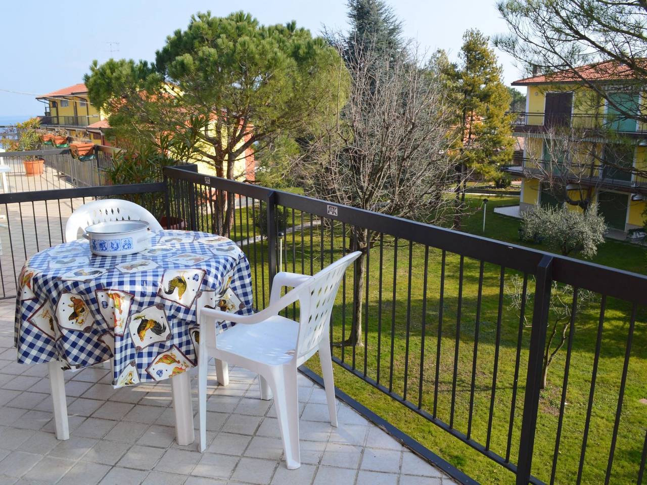 Entire apartment, "Manerba del Garda in Manerba del Garda, Garda Mountains