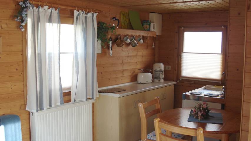 Ganze Ferienwohnung, Ferienhaus Wenzel - Ferienhaus mit zwei Räumen in Wartburg, Ruhla
