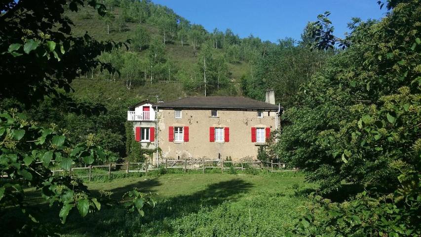 Gîte pour 4 personnes, avec jardin et vue à Viviez - 4