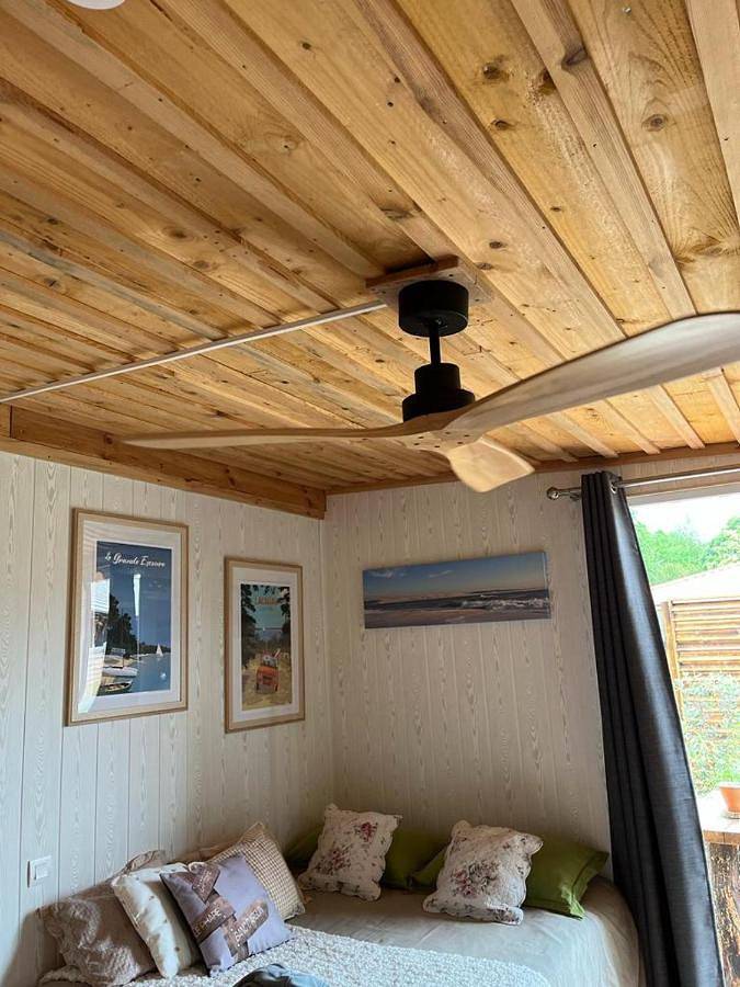 Standard Double Room with Fan in Lac de Lacanau, Lacanau