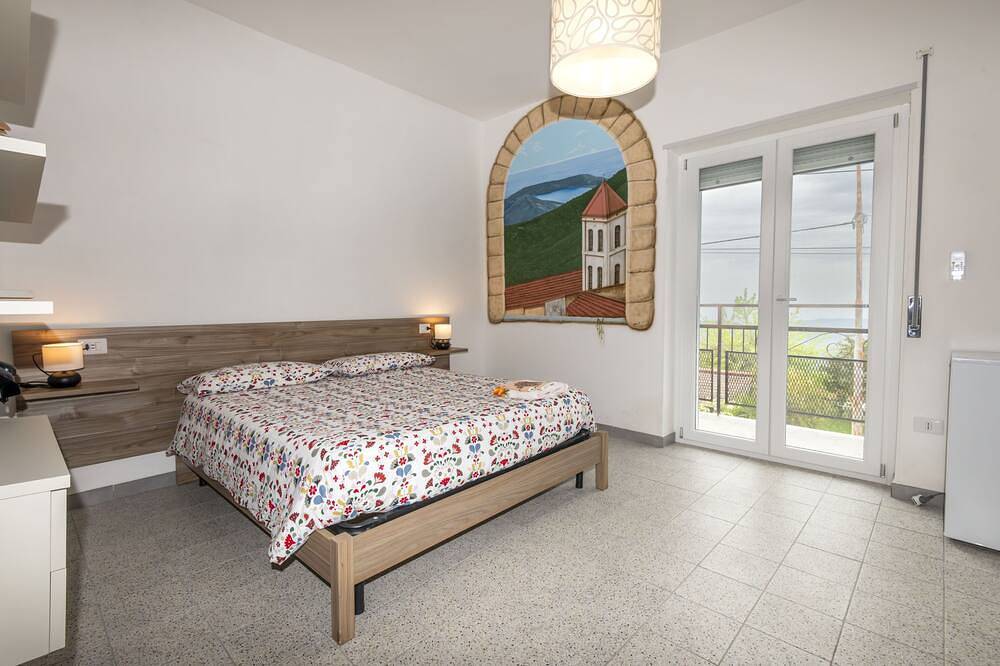 Peaceful stay in the Cilento region in San Mauro La Bruca, Cilento