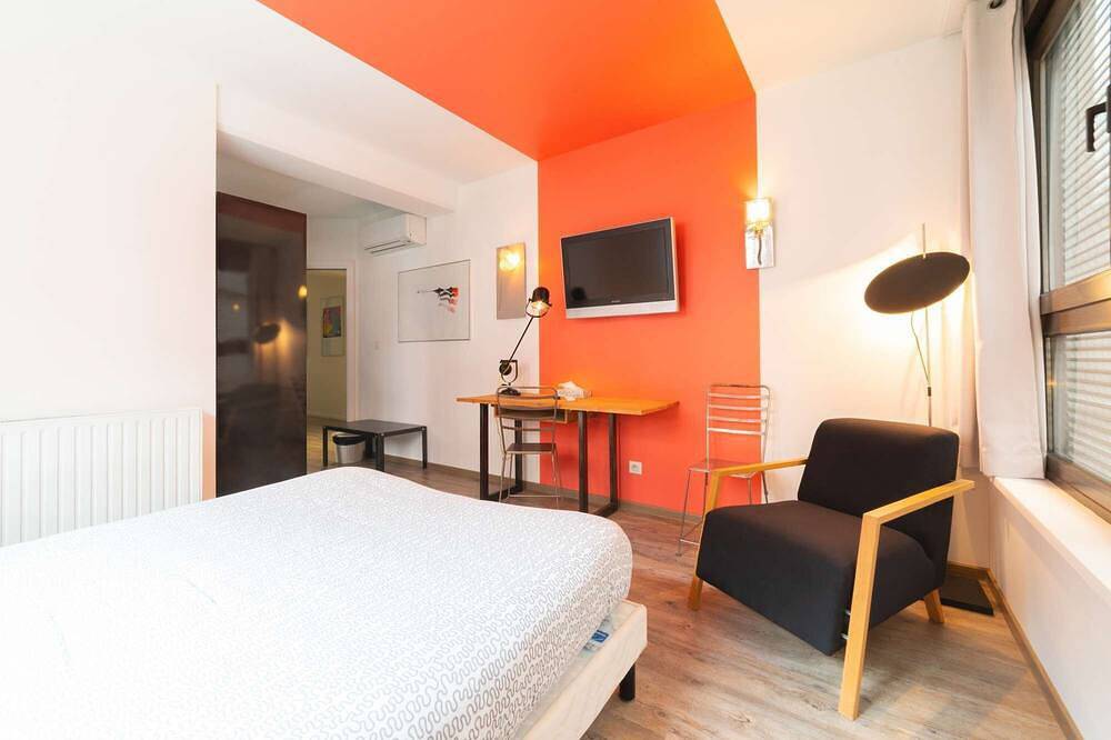 Apartamento entero, Chambre privative rouge in Mulhouse, Región de Mulhouse
