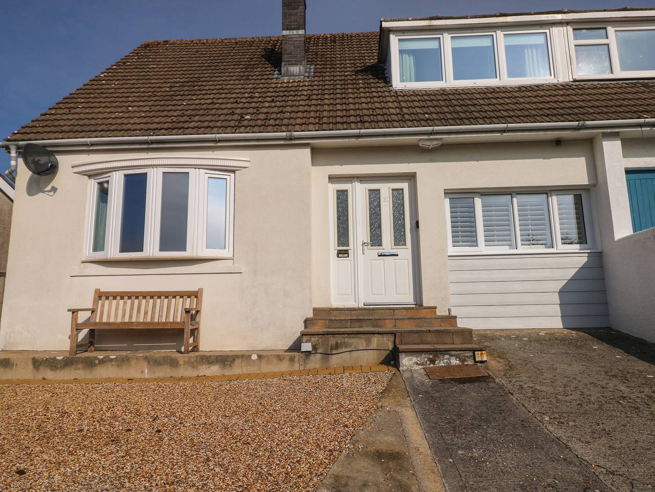 Log Cabin for 6 People in Tenby, Pembrokeshire