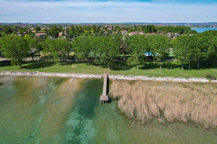 Gîte pour 3 personnes, avec piscine ainsi que terrasse et jardin à Sirmione - 4