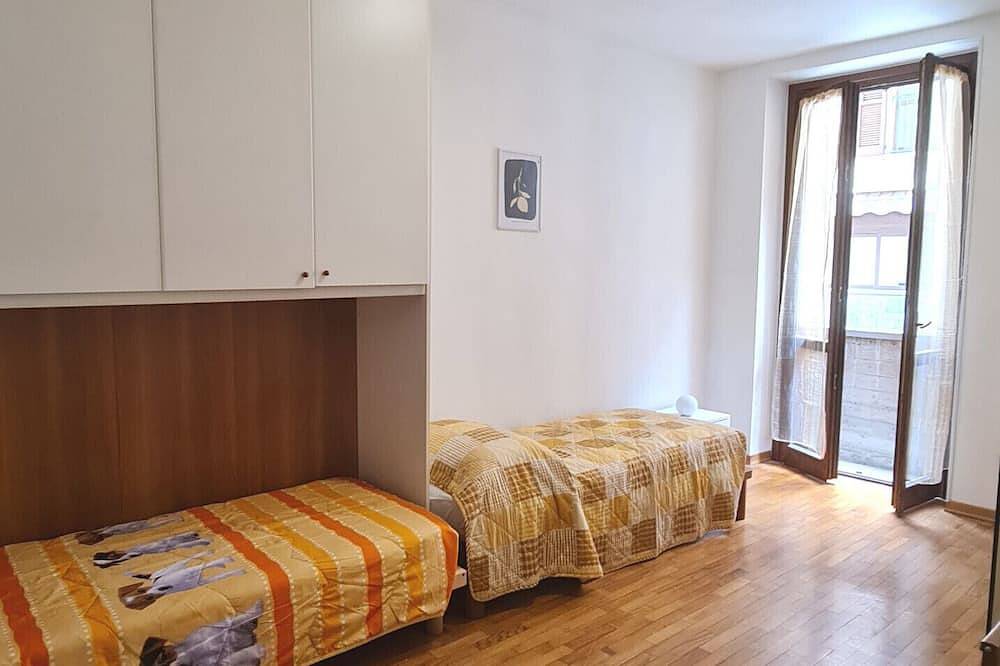 Ganze Wohnung, Campione - Garda Wind Apartment 2 bedrooms in Tremosine, Gardasee-Berge
