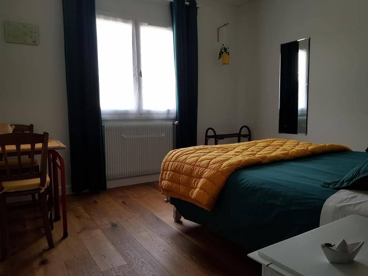 Double Room with Garden View with Shared Bathroom in Andernos-les-Bains, Région d'Arcachon