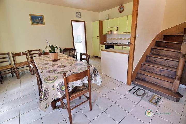 Gîte pour 9 personnes, avec terrasse et jardin dans Plage du Port Morvan - 4