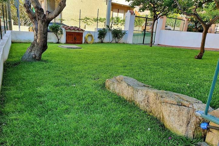 Appartamento per 5 persone, con giardino in La Caletta