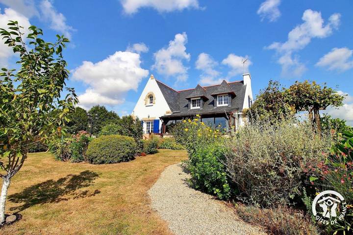 Chambre d’hôte pour 6 personnes, avec jardin en Bretagne - 2