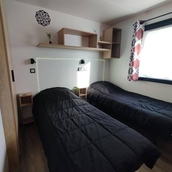 Location de vacances pour 6 personnes, avec Terrasse et Jardin ainsi que Bassin pour enfant et Piscine à Nibelle - 2