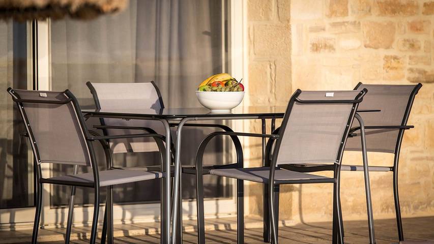 Location de vacances pour 5 personnes, avec piscine et jardin dans Triopetra - 4