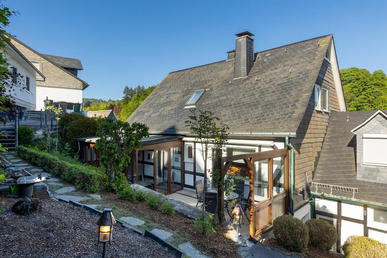 Ganze Wohnung, Ferienwohnung 'Am Hügel' mit Bergblick, privater Terrasse und Wi-Fi in Bad Fredeburg, Schmallenberg