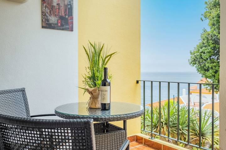 Ferienwohnung für 4 Personen, mit Garten und Meerblick - 1