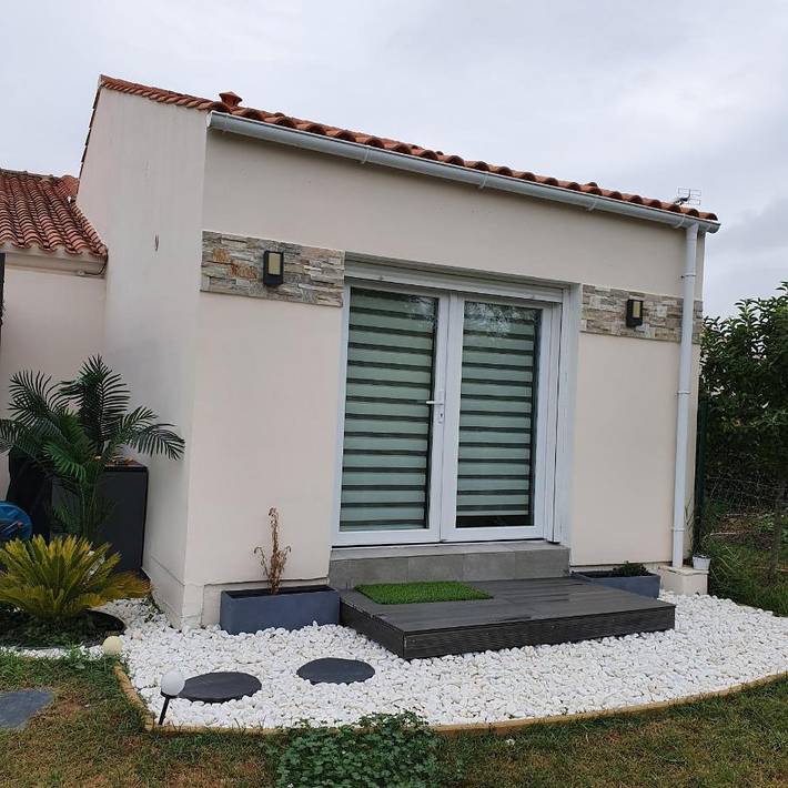Gîte pour 4 personnes, avec jardin et jacuzzi à Le Perrier - 2
