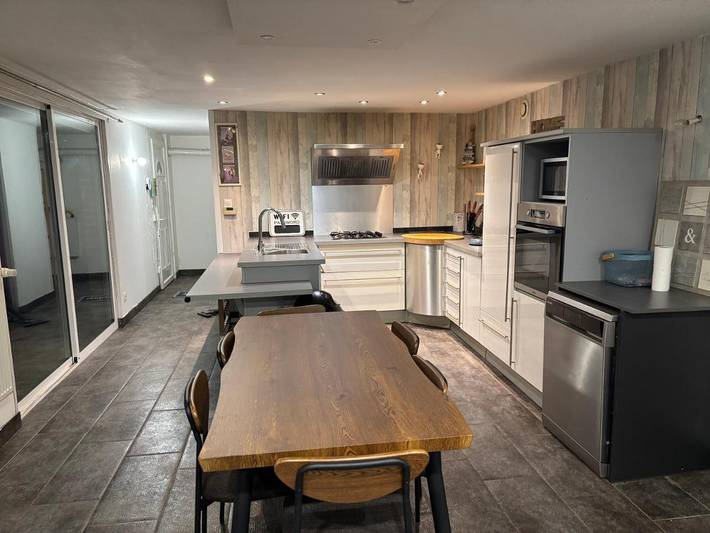 Gîte pour 6 personnes, avec terrasse dans Mecquignies - 3