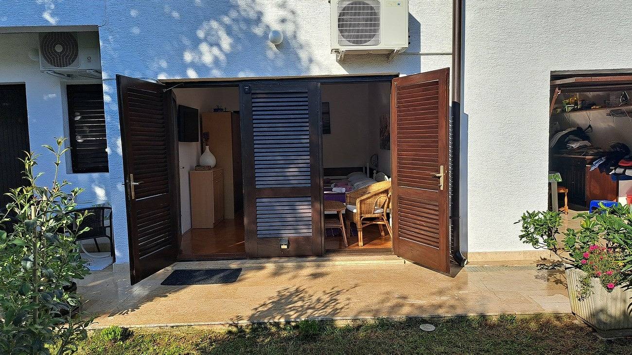 Ganze Wohnung, 1-Zimmer-Ferienwohnung mit Terrasse Porec A-23561-a in Poreč, Grad Poreč