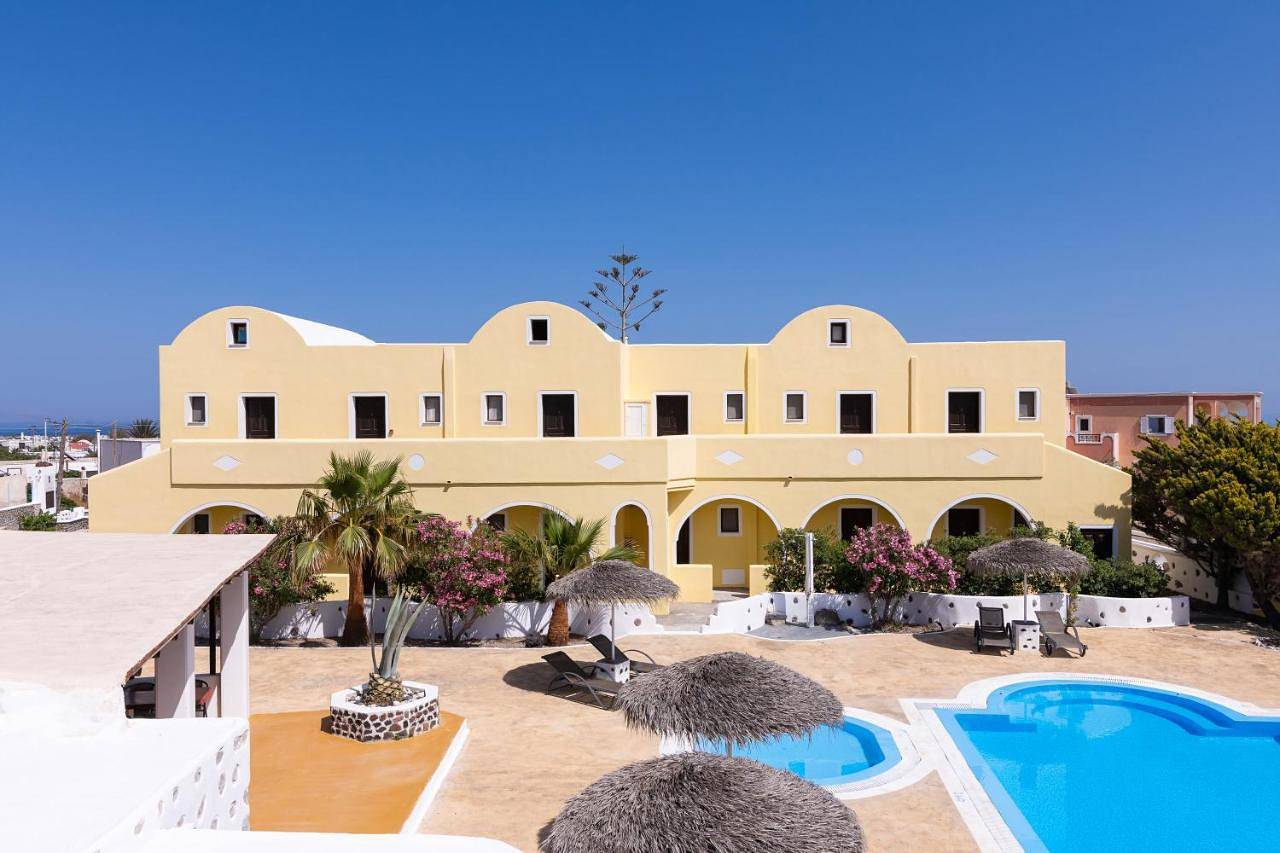 Mandilaria Studios in Emporio, Santorin