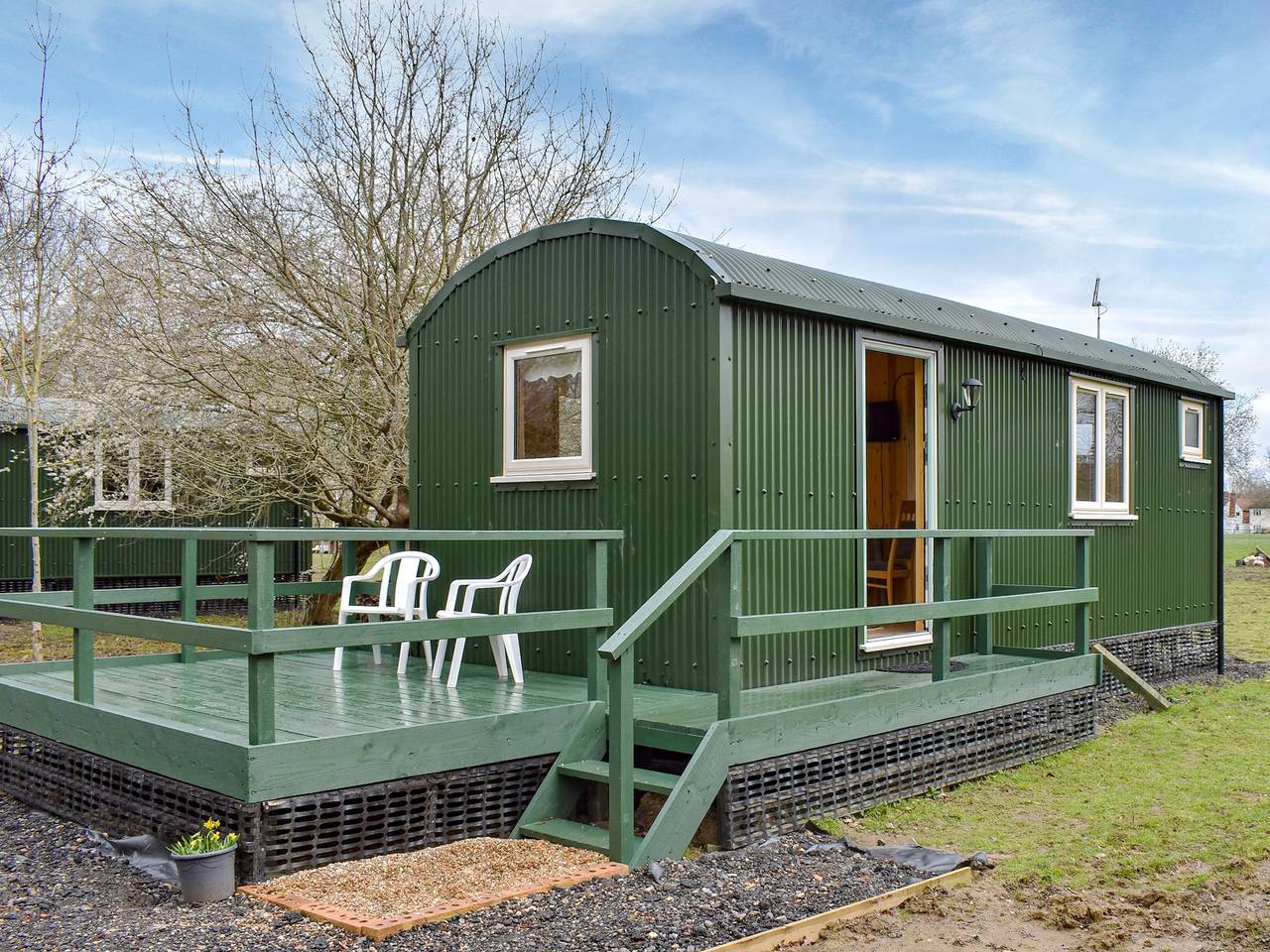 Shepherds Hut 1 at Laddingford - Uk32531 in Yalding, Kent