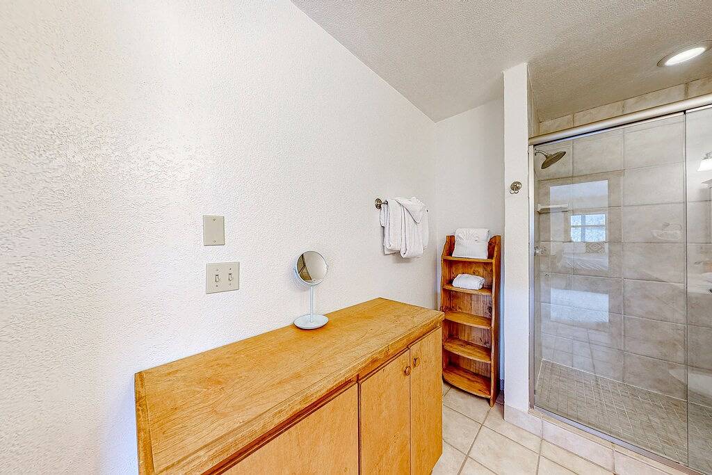 Lovely Home W/ Private Hot Tub, Mtn Views & Free Wifi - Close to Keystone Skiing in Arapaho and Roosevelt National Forests