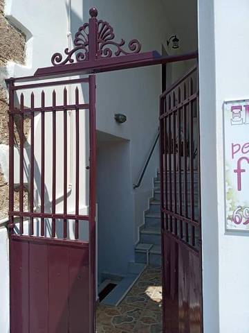 Gîte pour 2 personnes, avec jardin et terrasse dans Pýlos