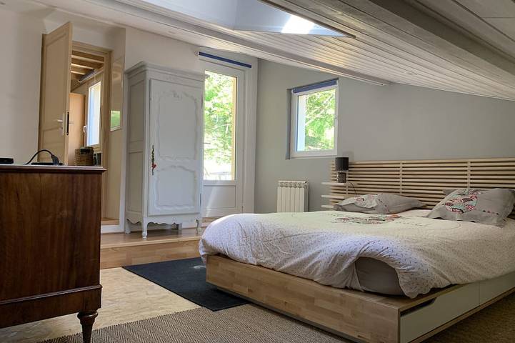 Location de vacances pour 5 personnes, avec jardin et terrasse à Crémieu - 2