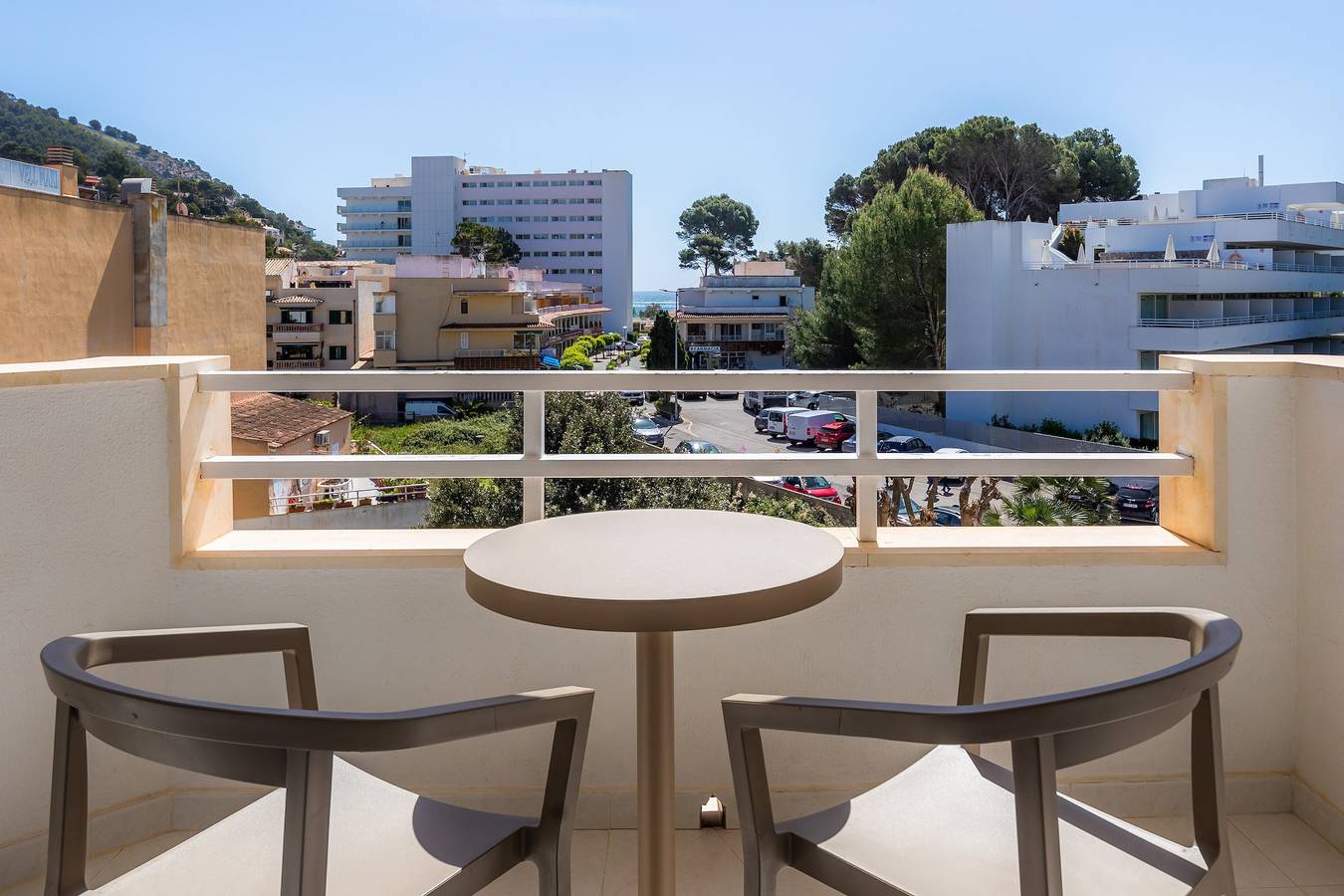 Entire apartment, Apartment 'Apartament Massanet 2c' with Balcony, Wi-Fi and Air Conditioning in Canyamel, Capdepera