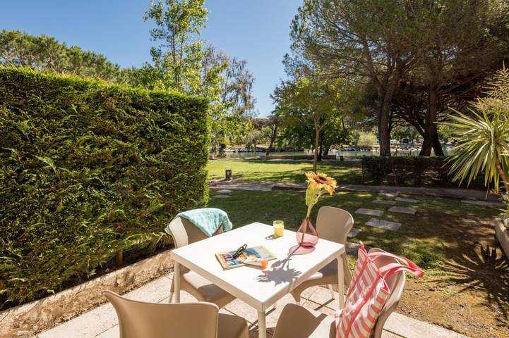 Gîte pour 4 personnes, avec bassin pour enfant et piscine, adapté aux familles dans Port de Cannes Marina - 3