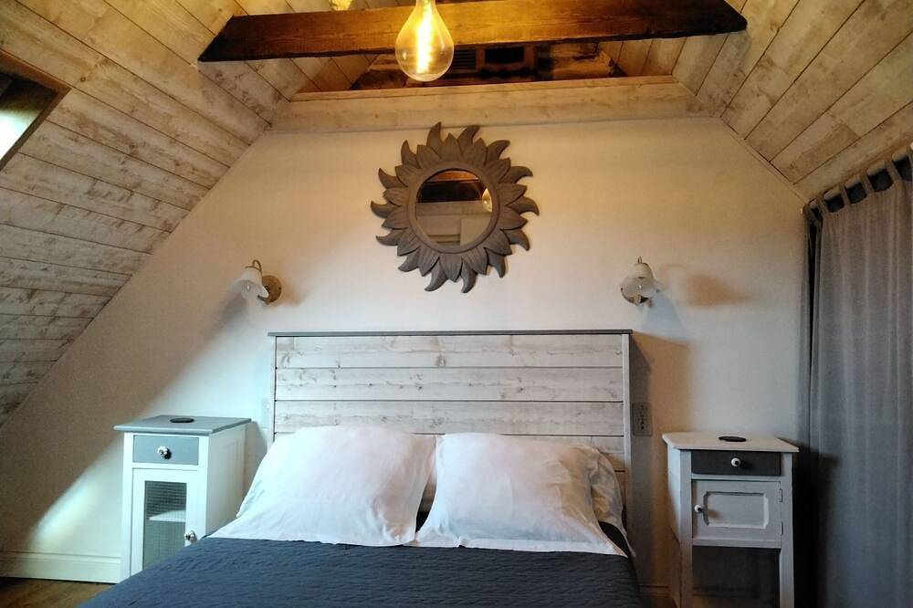 Bretonisches Ferienhaus in Meeresnähe mit Garten in Tréogat, Côte de Cornouaille