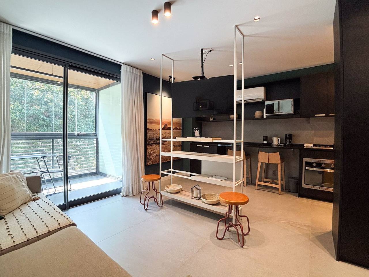 Apartamento entero, Beautiful loft with balcony in Ipanema in Ipanema, Río de Janeiro