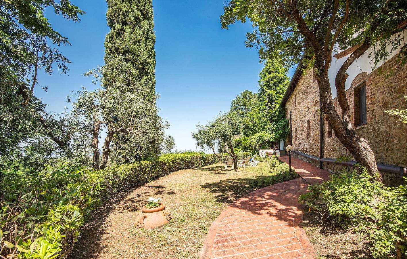Ganze Ferienwohnung, Gemütliche Wohnung am Pool in San Vivaldo in San Vivaldo, Florenz Provinz