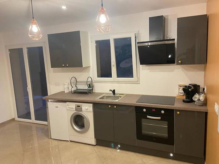 Gîte pour 4 personnes, avec jardin ainsi que vue et terrasse à La Trinité - 4