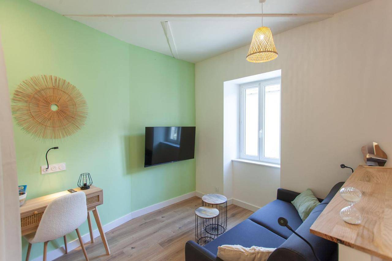 Appartement entier, One-Bedroom Apartment in Valence-sur-Baïse, Gers
