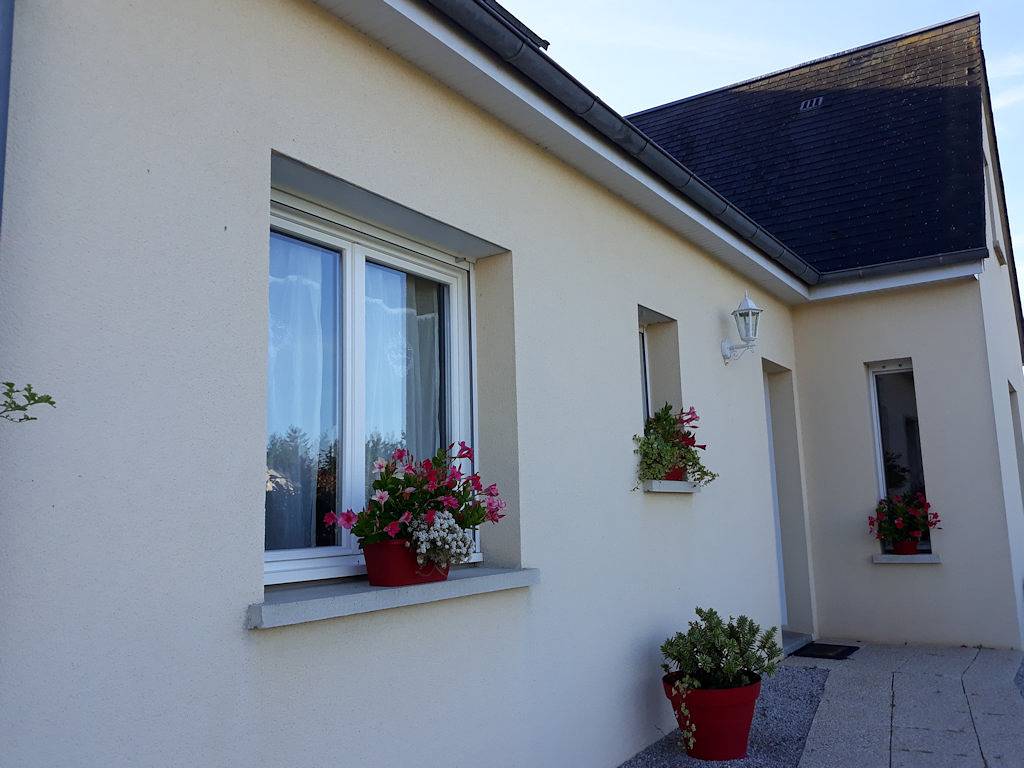 Chambre pour 2 personnes avec salle de bain privative - Chambre 1 in Saint-Hilaire-Petitville, Carentan les Marais