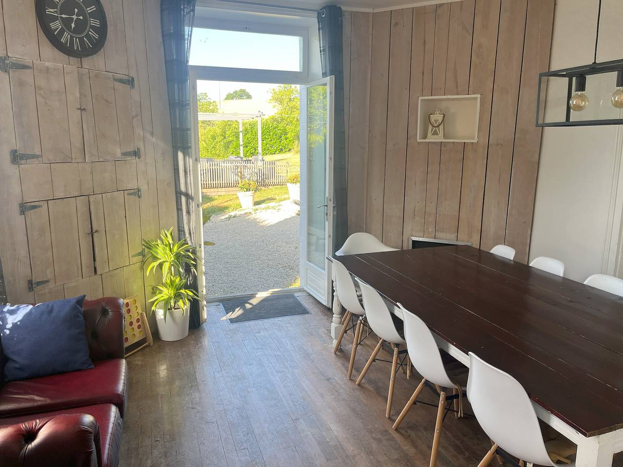 Gîte pour 12 personnes avec piscine in Saint-Pierre-de-Frugie, Parc naturel régional Périgord-Limousin