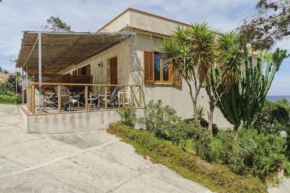 Beautiful location overlooking the sea. in Erice, Trapani Province