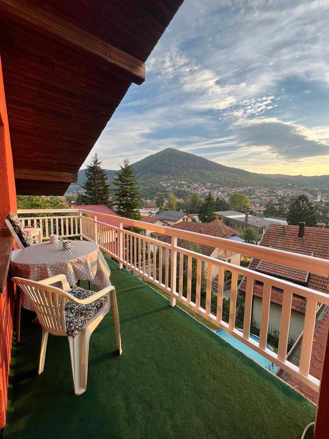 Appartement de vacances pour 8 personnes, avec jardin et vue