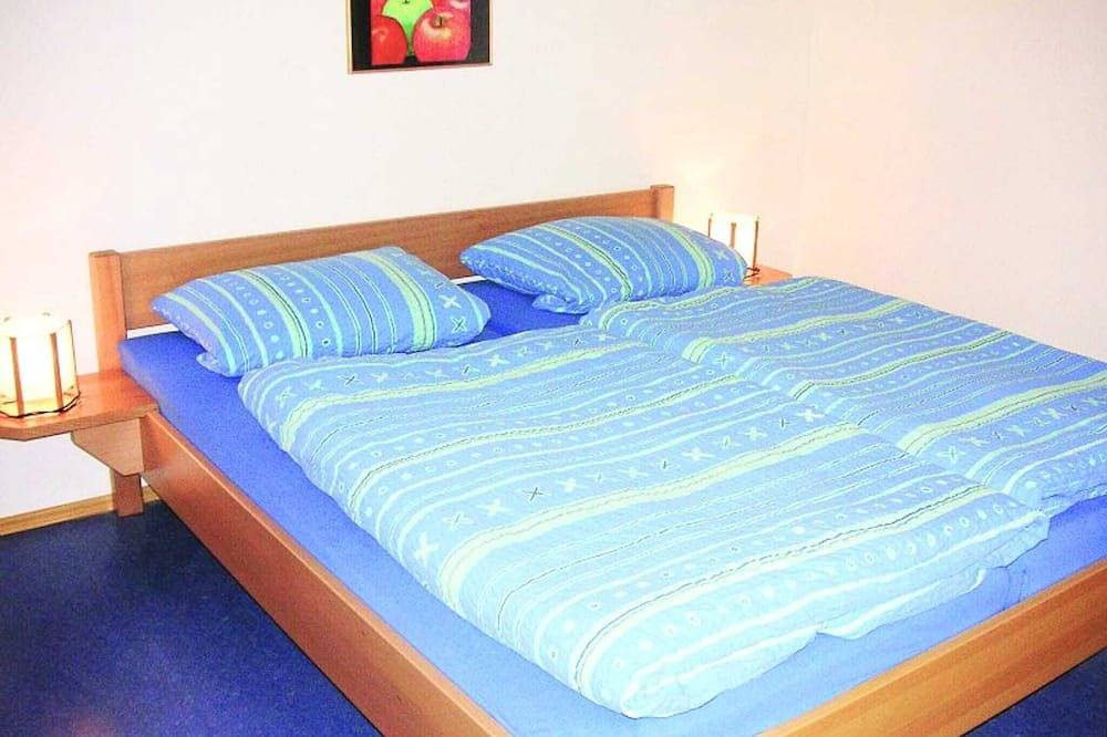 Ganze Wohnung, Charmante Wohnung mit eigener Terrasse in Bad Wildungen, Waldecker Land