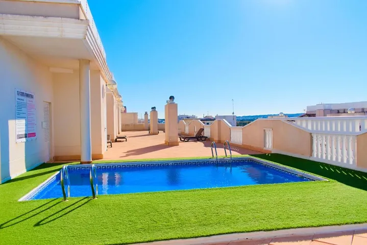 Ferienwohnung für 8 Personen, mit Pool und Ausblick sowie Terrasse - 1
