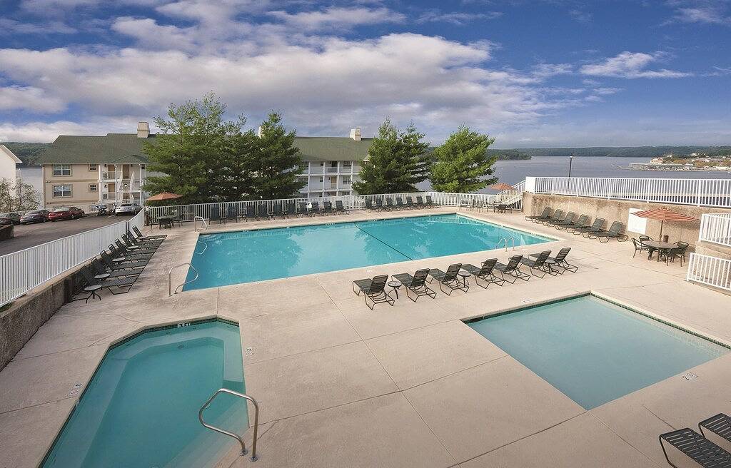 Lake of the Ozarks: 1Br Condo im Lakeside Resort w / Wifi, Pool & Wassersport in Osage Beach, Lake of the Ozarks
