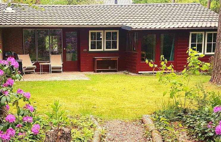 Lodge voor 4 personen, met Terras en Tuin in Gelderland
