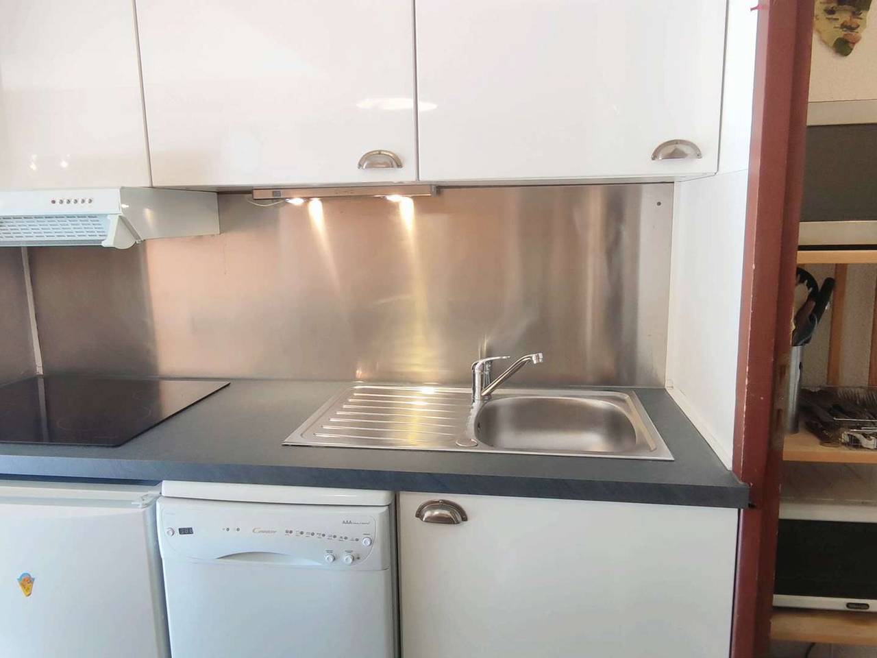 Entire apartment, Cozy apartment at the foot of the slopes with large balcony in Isola 2000 in Isola 2000, Isola