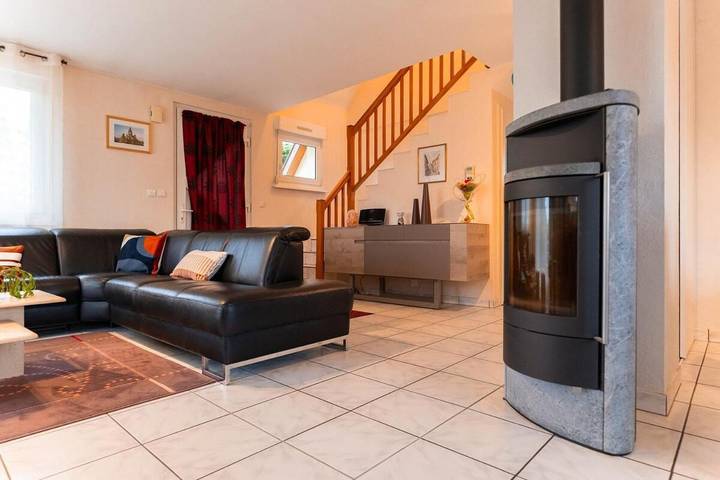 Gîte pour 8 personnes, avec jardin à Houssen - 4