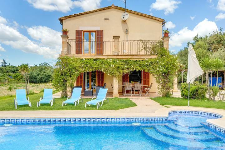 Finca für 8 Personen, mit Balkon und Garten