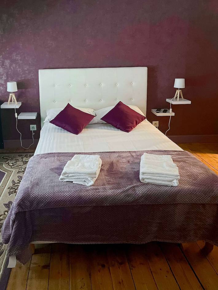 Location de vacances pour 2 personnes, avec vue et jardin dans Saint-Amand-Montrond