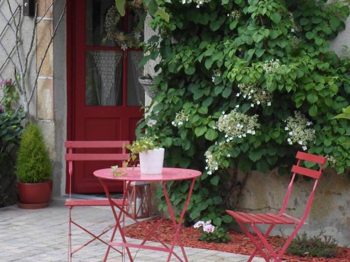 Gîte pour 6 personnes, avec Terrasse et Jardin dans Allier - 2